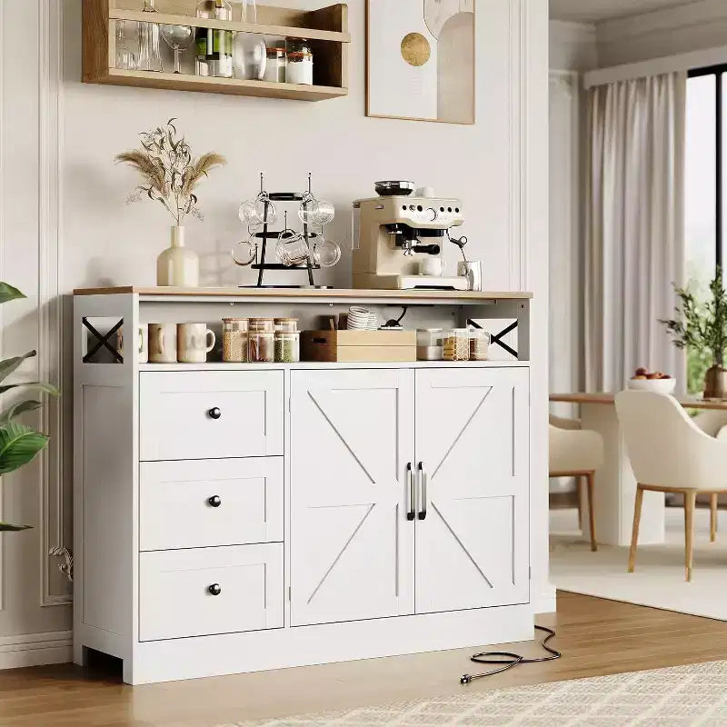 47 Credenza a buffet rustica, mobile a buffet da cucina per bar con 3 cassetti e ante a granaio, ripiani regolabili per la casa