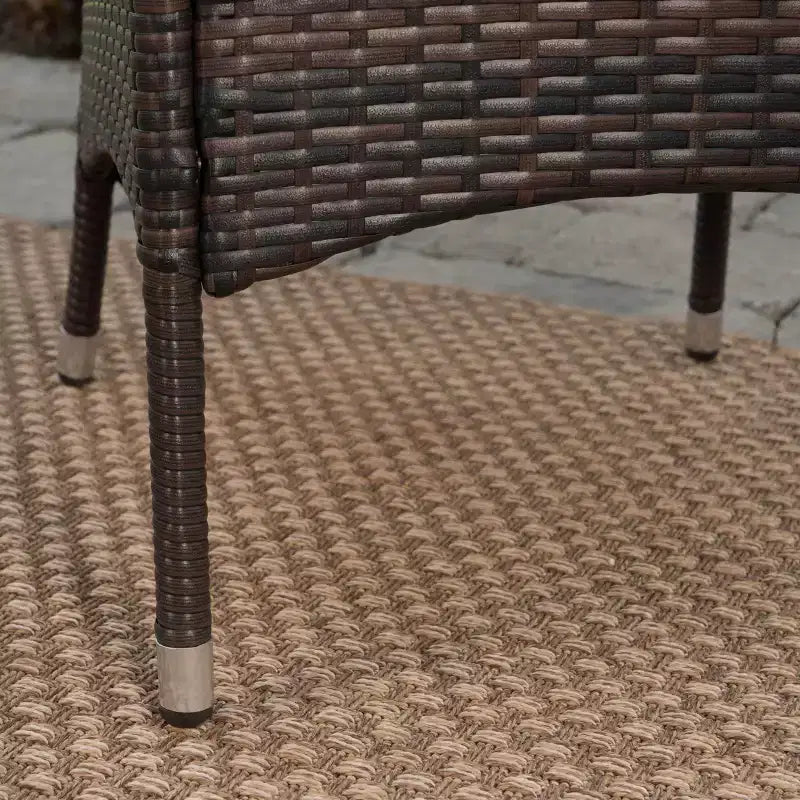 Set da pranzo da esterni a 6 pezzi Jennys in acacia/vimini – Marrone – Christopher Knight Home: Resistente alle intemperie, Struttura in ferro, Panca inclusa