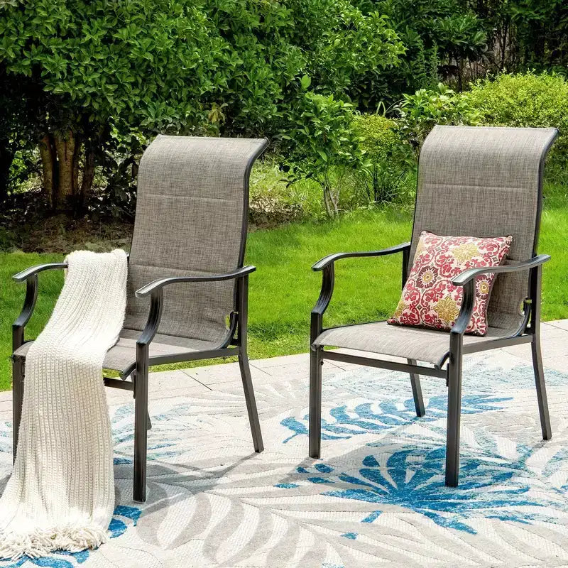 Ensemble de salle à manger d'extérieur 7 pièces Captiva Designs avec plateau imitation bois et chaises de jardin rembourrées en métal
