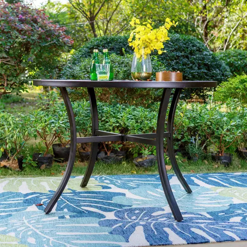 Set da pranzo da esterno 5 pezzi: sedie girevoli, tavolo rotondo, foro per ombrellone - Captiva Designs