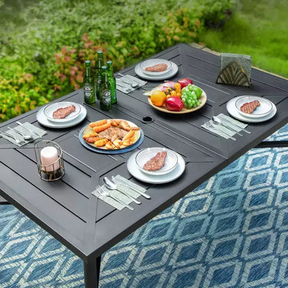 Set da pranzo da esterno 7 pezzi con sedie girevoli e grande tavolo rettangolare in metallo con foro per ombrellone - Captiva Designs: E-Coated, Resistente alle intemperie