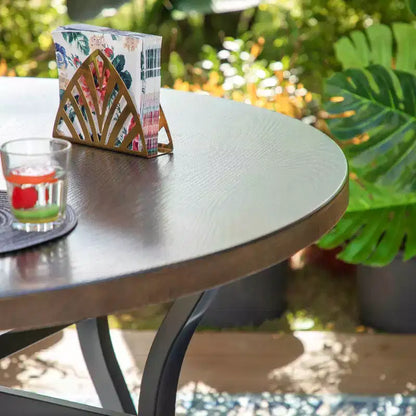 Ensemble de patio 5 pièces avec table en acier avec trou pour parasol de 2 po et chaises à élingue à cadre en aluminium - Captiva Designs