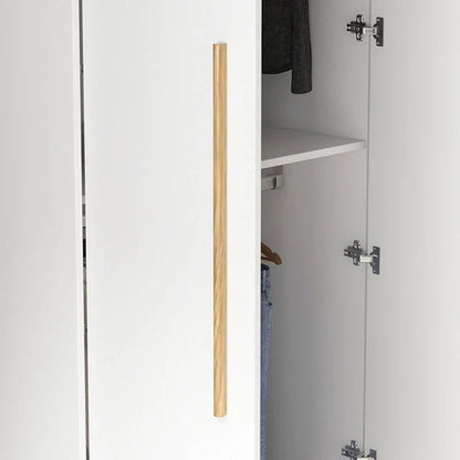 Armadio moderno freestanding in legno massiccio con ripiani