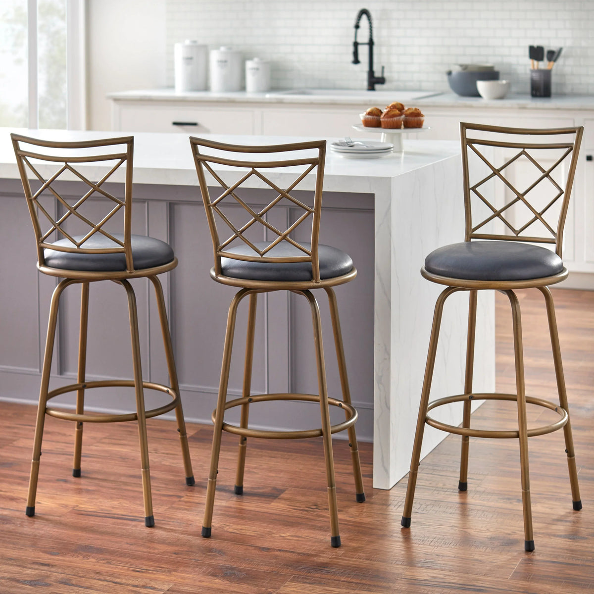 Sgabelli girevoli regolabili in altezza Simple Living Alyssa (set da 3)