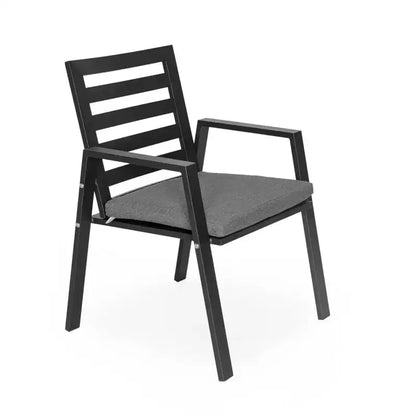 Ensemble de salle à manger d'extérieur 5 pièces LeisureMod Chelsea, table à manger ronde en aluminium de 48 pouces et 4 fauteuils de salle à manger