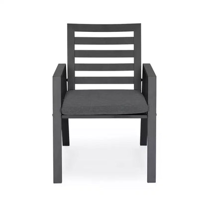 Ensemble de salle à manger d'extérieur 5 pièces LeisureMod Chelsea, table à manger ronde en aluminium de 48 pouces et 4 fauteuils de salle à manger