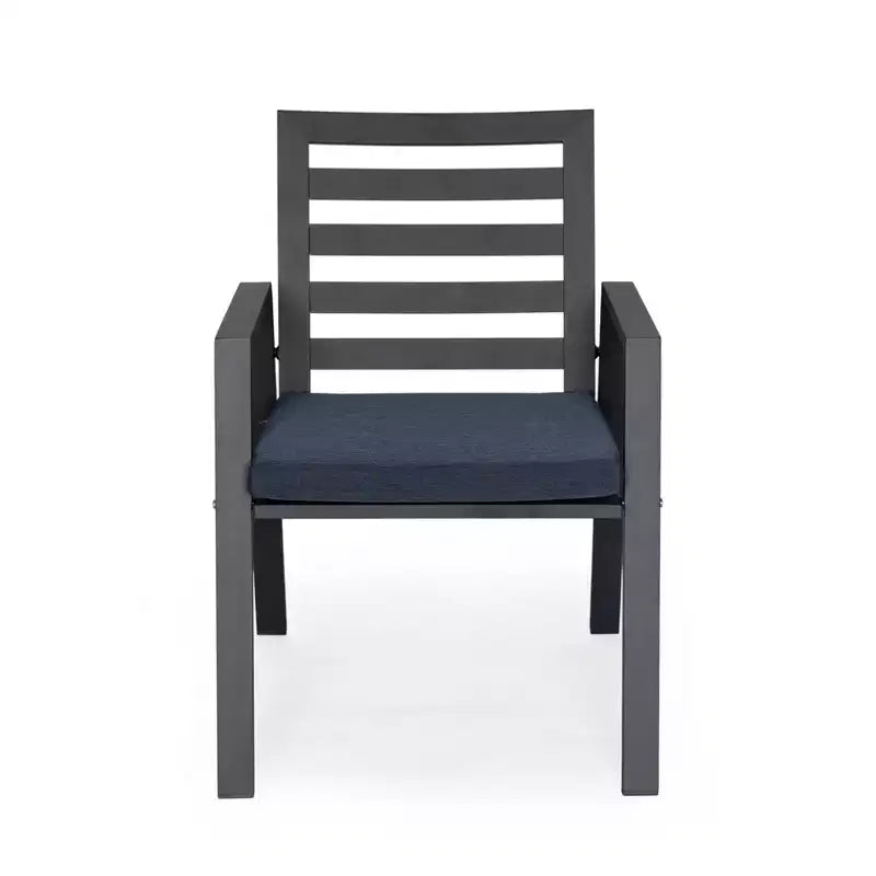 Ensemble de salle à manger d'extérieur 5 pièces LeisureMod Chelsea, table à manger ronde en aluminium de 48 pouces et 4 fauteuils de salle à manger