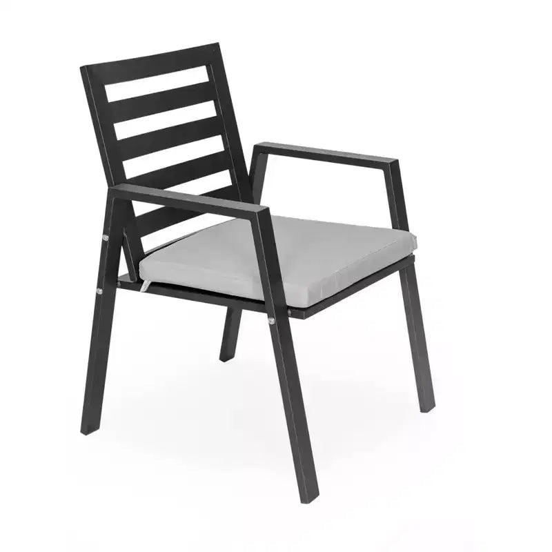Ensemble de salle à manger d'extérieur 5 pièces LeisureMod Chelsea, table à manger ronde en aluminium de 48 pouces et 4 fauteuils de salle à manger