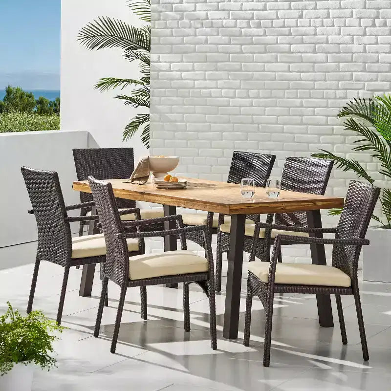 Christopher Knight Home Goleta Ensemble de salle à manger d'extérieur 7 pièces en bois d'acacia et osier avec coussins, naturel, marron et crème