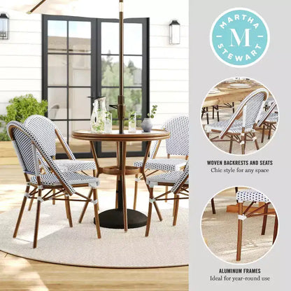 Table de salle à manger de bistrot intérieure/extérieure Lily Pond de Martha Stewart avec 4 chaises de bistrot empilables