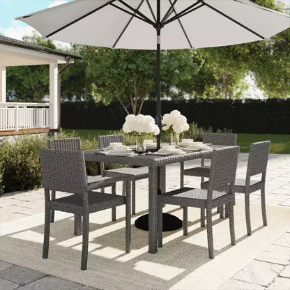Ensemble repas Martha Stewart Bedford 7 pièces intérieur/extérieur avec 6 chaises de salle à manger empilables et table de patio de 62 pouces avec plateau en bois composite et osier en rotin