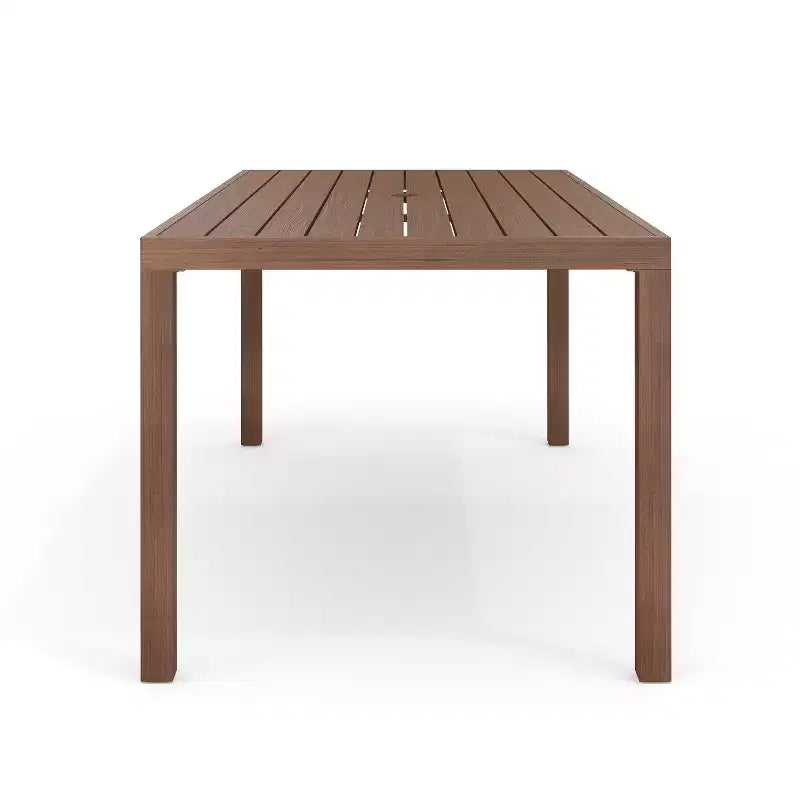 Ensemble de salle à manger d'extérieur Martha Stewart Bedford avec table de 180 cm et 8 chaises avec finition en aluminium brossé aspect bois et coussins résistants aux intempéries