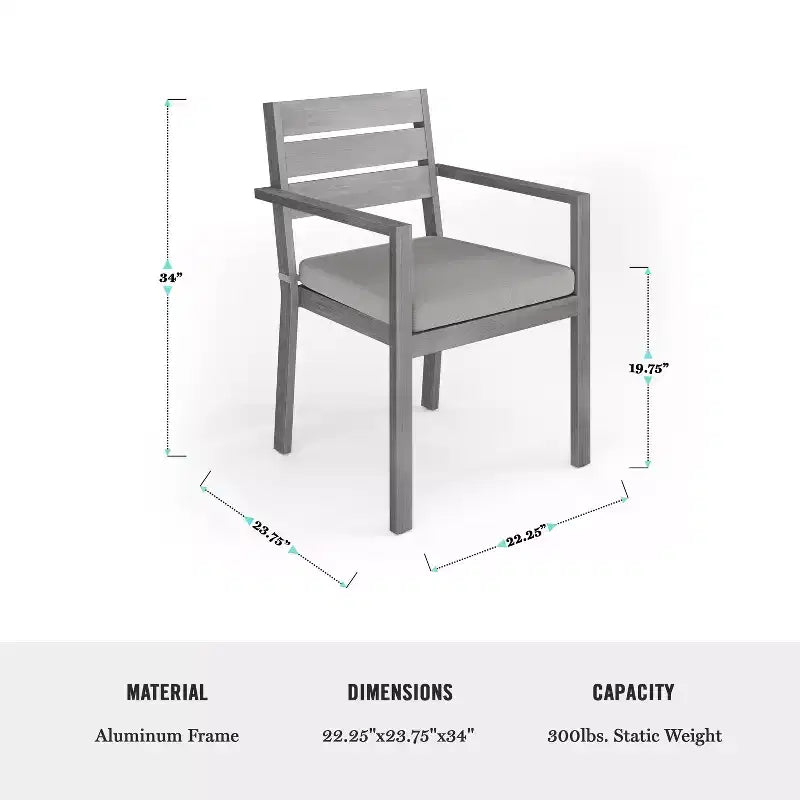 Ensemble de salle à manger d'extérieur Martha Stewart Bedford avec table de 180 cm et 8 chaises avec finition en aluminium brossé aspect bois et coussins résistants aux intempéries
