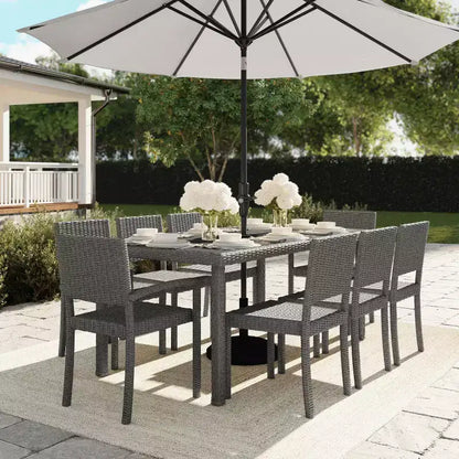 Ensemble de salle à manger intérieur/extérieur Martha Stewart Bedford 9 pièces avec 8 chaises empilables et table de patio 71 po avec plateau en bois composite en osier de rotin