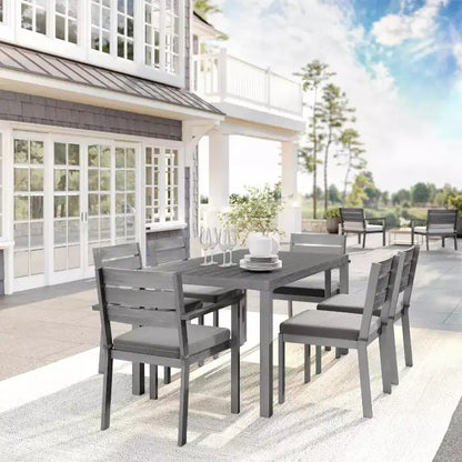 Ensemble de patio intérieur/extérieur Martha Stewart Bedford avec table de 62 po et 6 chaises de salle à manger avec finition en aluminium brossé imitation bois et coussins toutes saisons