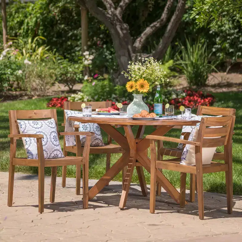 Set da pranzo da esterni GDFStudio Brigitte a 5 pezzi in legno di acacia rustico