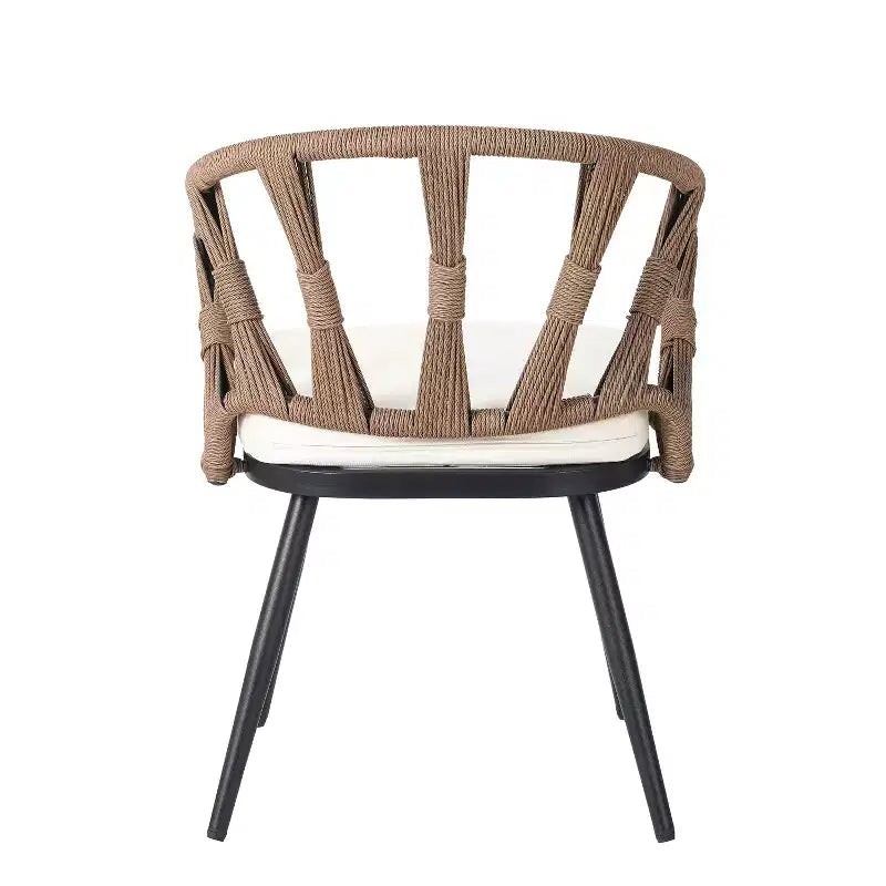 Ensemble extérieur contemporain Whisen avec chaises en rotin PE et table en bois synthétique, idéal pour les jardins et les pelouses