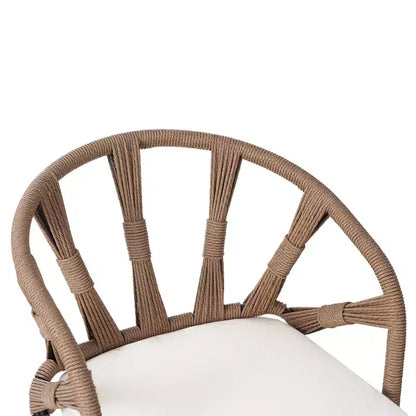 Ensemble extérieur contemporain Whisen avec chaises en rotin PE et table en bois synthétique, idéal pour les jardins et les pelouses