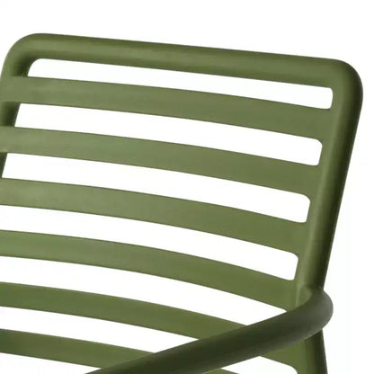 WestinTrends Playa Set Tavolo da Pranzo da 5 Pezzi per Interni ed Esterni in Metallo con Sedie da Giardino Impilabili in Plastica con Braccioli