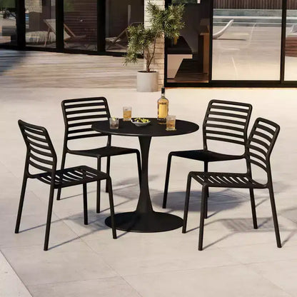 Ensemble de salle à manger d'extérieur et d'intérieur WestinTrends Playa 5 pièces avec table en métal et chaises d'appoint empilables en plastique