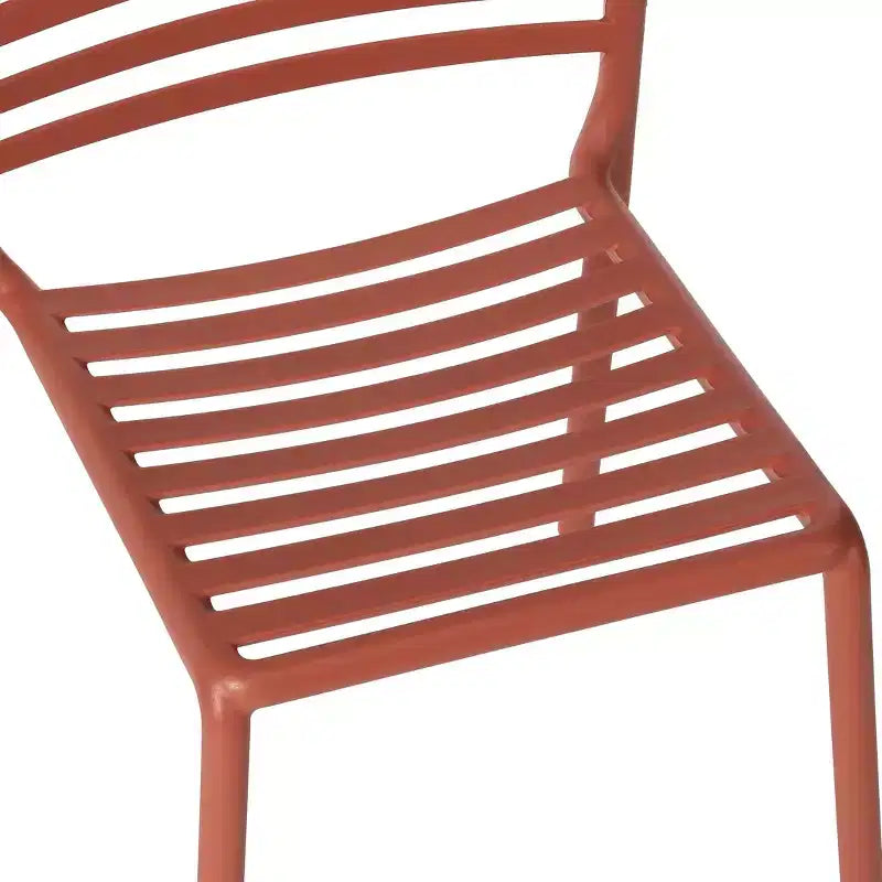 Ensemble de salle à manger d'extérieur et d'intérieur WestinTrends Playa 5 pièces avec table en métal et chaises d'appoint empilables en plastique