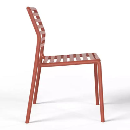 Ensemble de salle à manger d'extérieur et d'intérieur WestinTrends Playa 5 pièces avec table en métal et chaises d'appoint empilables en plastique