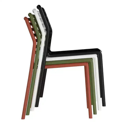 Ensemble de salle à manger d'extérieur et d'intérieur WestinTrends Playa 5 pièces avec table en métal et chaises d'appoint empilables en plastique