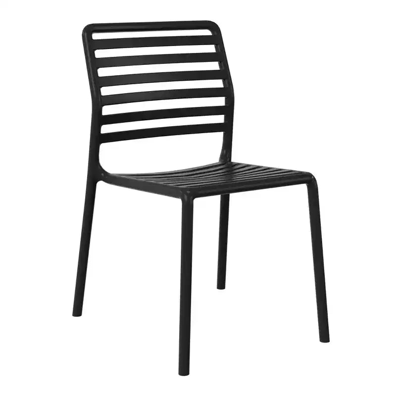 Ensemble de salle à manger d'extérieur et d'intérieur WestinTrends Playa 5 pièces avec table en métal et chaises d'appoint empilables en plastique