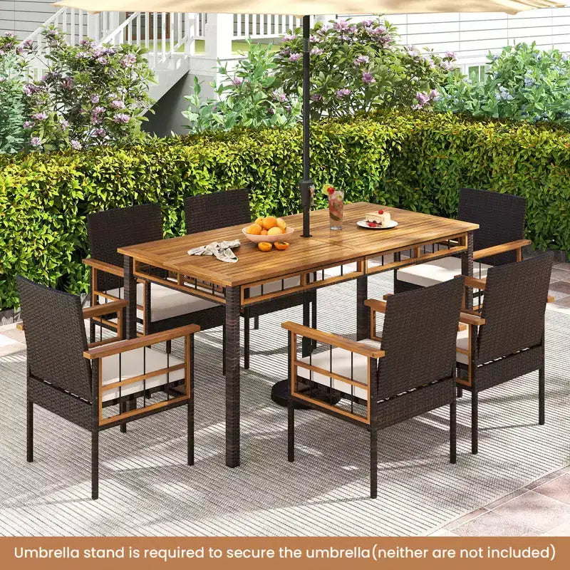 Ensemble de salle à manger Costway 7 pièces en rotin synthétique avec trou pour parasol de 5 cm, coussins pour jardin, terrasse, marron mélangé