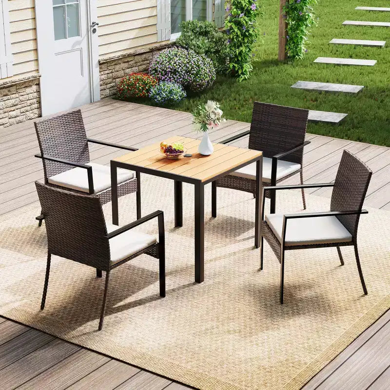 Set da pranzo per patio esterno