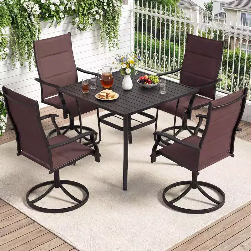 Ensemble repas d'extérieur 5 pièces Costway, 4 chaises pivotantes et table de patio carrée avec trou pour parasol Noir + Marron/Noir