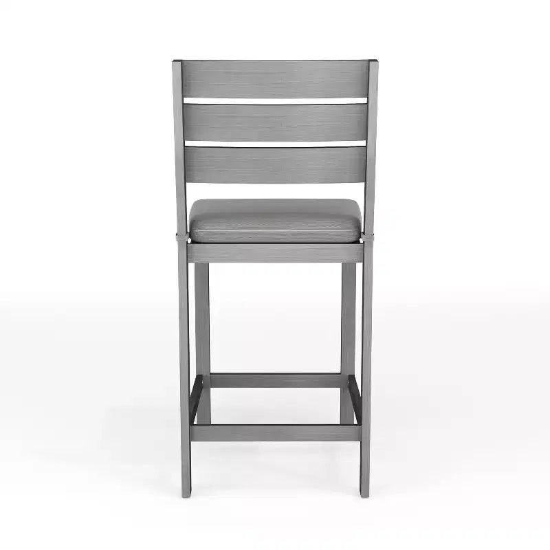 Ensemble de patio 5 pièces en aluminium Martha Stewart Bedford, 4 tabourets de bar avec coussins, table de patio carrée de 35,5 po