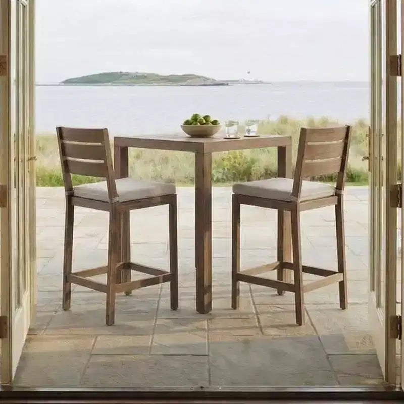 Ensemble de patio 5 pièces en aluminium Martha Stewart Bedford, 4 tabourets de bar avec coussins, table de patio carrée de 35,5 po