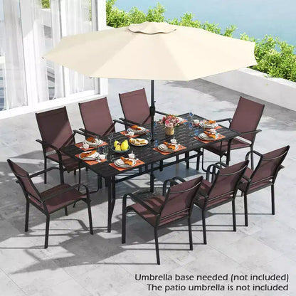 Set da pranzo Gymax 9 pezzi per esterni con tavolo rettangolare e sedie impilabili con foro per ombrellone