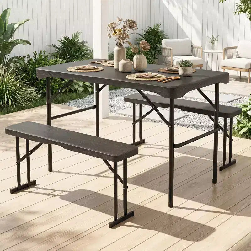 Set da tavolo da picnic pieghevole Gymax per patio con 2 panche e struttura in metallo, superficie in HDPE per campeggio e giardino