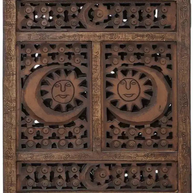 Divisorio per Ambienti a 4 Pannelli in Legno di Mango da 71 Pollici, Intagliato a Mano, Design Sole e Luna, Marrone
