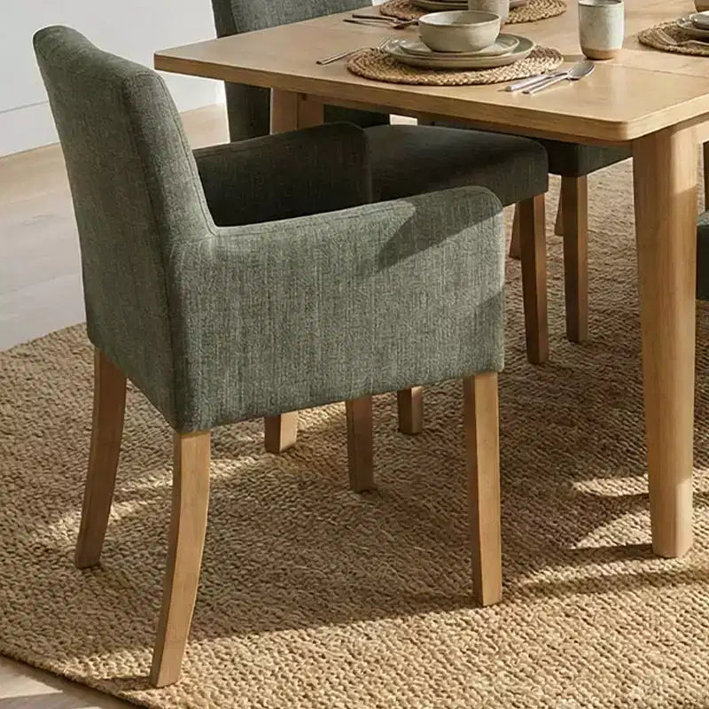 Set da pranzo da 9 pezzi con prolunga, include 6 sedie senza braccioli e 2 poltrone in lino neutro, gambe in legno massello, stile moderno-Panipeachy