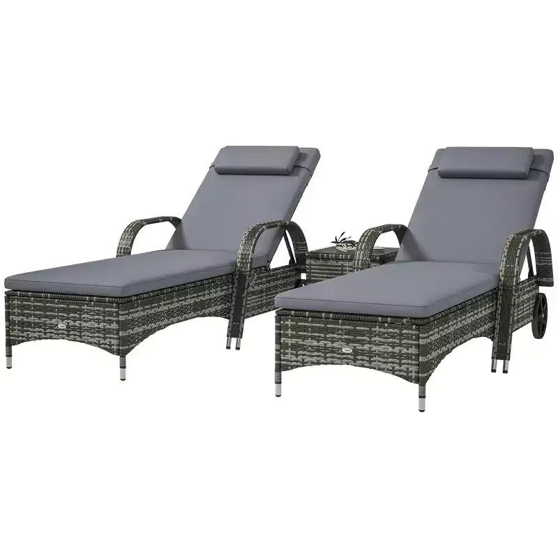 Set di 2 sedie a sdraio in vimini per patio con tavolino, schienale regolabile, ruote, cuscino e poggiatesta
