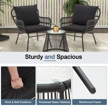 Set da Bistrot da Esterno in Rattan da 3 Pezzi, Set di Mobili da Giardino con Tavolo in Vetro e 2 Ampie Poltrone, Cuscini Inclusi