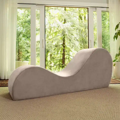 Avana Chaise Longue Elegante per Yoga - Prodotto negli USA - Ottima per Stretching, Rilassamento, Esercizi e Altro, 60P x 18L x 26A pollici, Grigio Chiaro