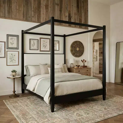 Letto a baldacchino con testiera imbottita