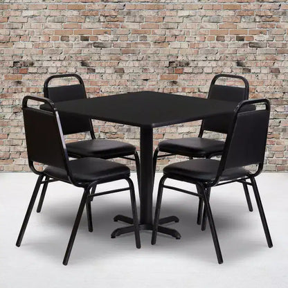 Set tavolo Emma and Oliver con base a X laminata quadrata da 36 con 4 sedie da banchetto
