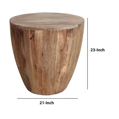Tavolino Arthur in legno di mango rotondo a forma cilindrica intagliato a mano, con finitura anticata, marrone