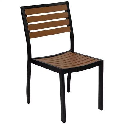 Ensemble de salle à manger de bistrot de patio extérieur Flash Furniture Lark avec 4 chaises et lattes en poly aspect teck