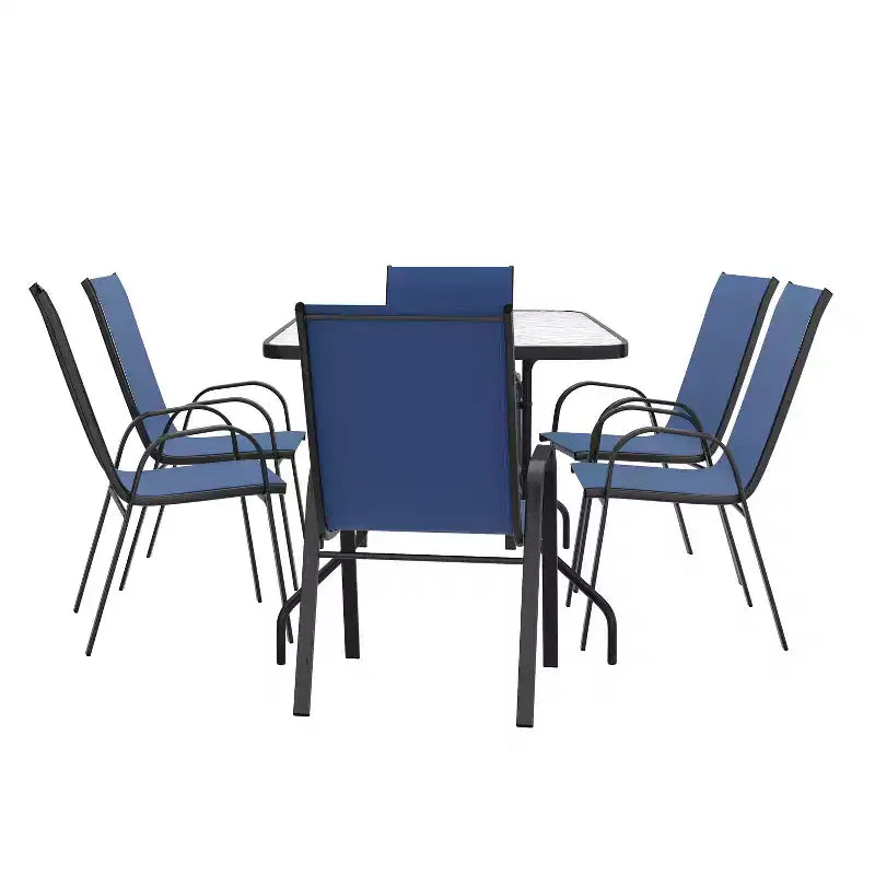 Ensemble de table de patio sept pièces Emma et Oliver avec table en métal avec plateau en verre trempé et 6 chaises empilables Flex Comfort