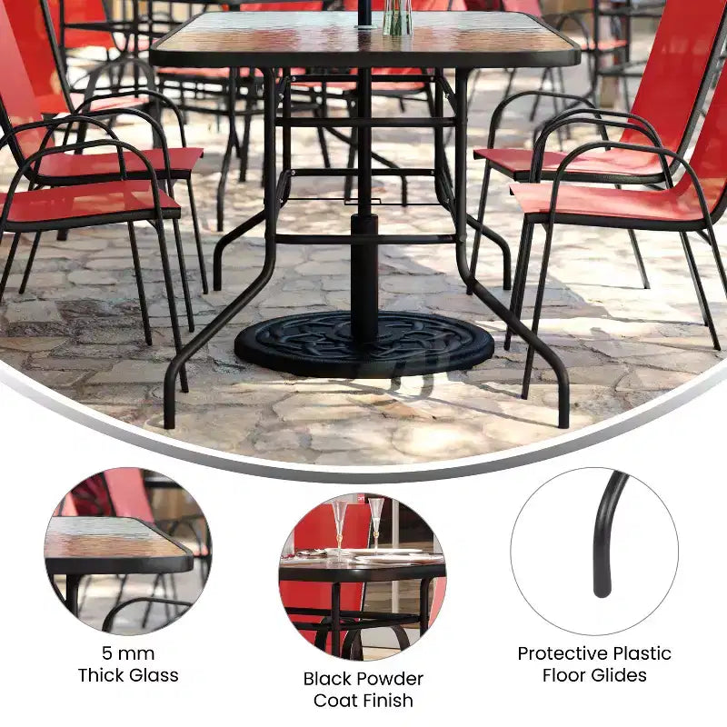 Ensemble de table de patio sept pièces Emma et Oliver avec table en métal avec plateau en verre trempé et 6 chaises empilables Flex Comfort