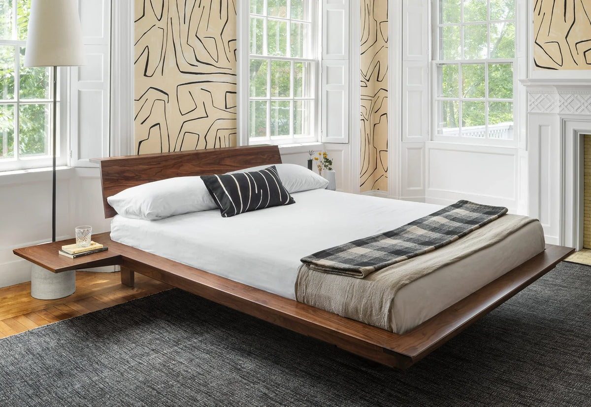 Letto a piattaforma - È minimalista nella sua essenza, spogliandosi di ogni pretesa con la sua serie di ampie superfici circostanti