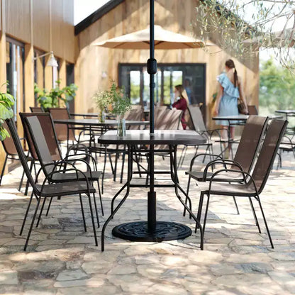 Ensemble de salle à manger d'extérieur Flash Furniture Brazos 5 pièces de qualité commerciale avec table de patio en verre trempé et 4 chaises avec assises et dossiers en matériau Flex Comfort