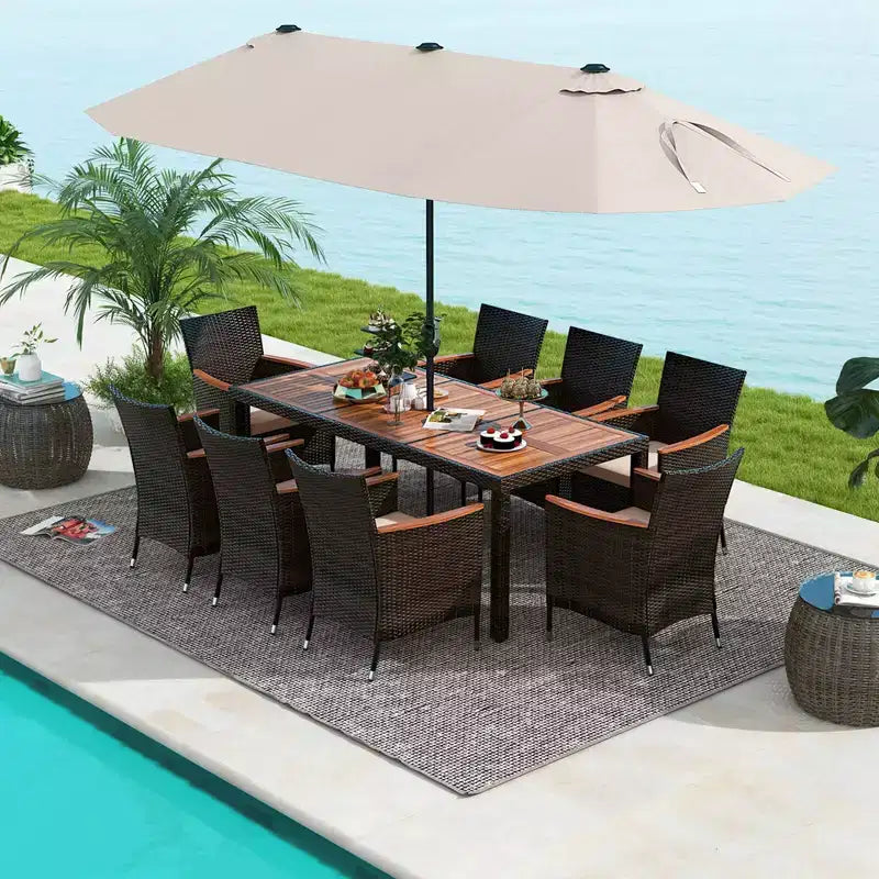 Ensemble de salle à manger Costway 11 pièces avec parasol de terrasse double face de 4,5 m (socle inclus) beige/café/bleu marine/orange/lie de vin/gris