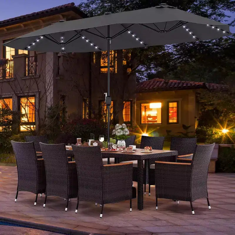 Ensemble de salle à manger Costway 11 pièces avec parasol de terrasse double face de 4,5 m (socle inclus) beige/café/bleu marine/orange/lie de vin/gris